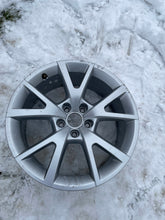 Load image into Gallery viewer, 1x Alufelge 18 Zoll 7.5&quot; 5x112 37ET Glanz Silber 4G0071498 Audi A6 Rim Wheel