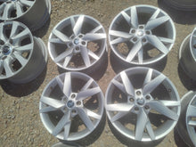 Laden Sie das Bild in den Galerie-Viewer, 4x Alufelge 17 Zoll 6.5" 5x112 46ET Glanz Silber 5E3601025 Skoda Octavia 5e3 I FEL8069395154cv