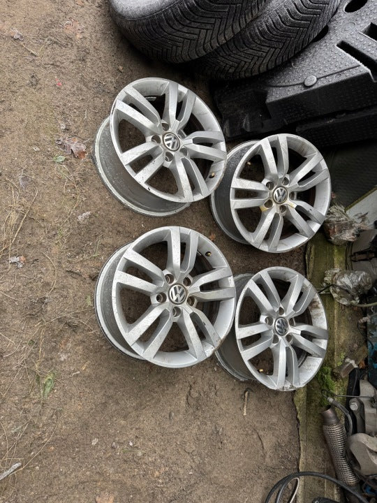 4x Alufelge 16 Zoll 6.5" 5x112 33ET Silber 5N0601025R VW Tiguan Sharan Rim Wheel FEL8199251400bu
