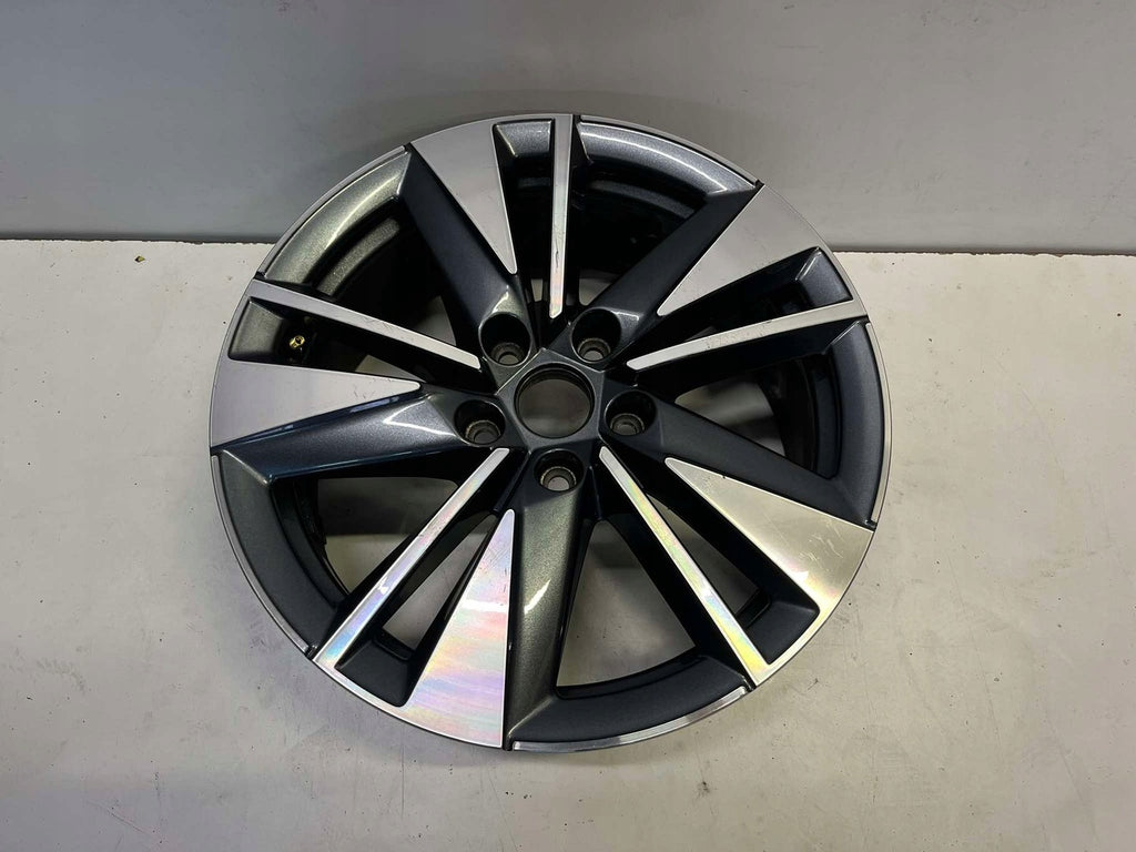 1x Alufelge 17 Zoll 7.0" 5x112 45ET Glanz Graphit 57A601025AA Mg Karoq Rim Wheel