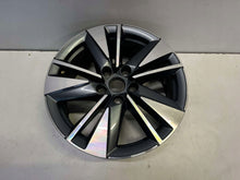 Laden Sie das Bild in den Galerie-Viewer, 1x Alufelge 17 Zoll 7.0&quot; 5x112 45ET Glanz Graphit 57A601025AA Mg Karoq Rim Wheel