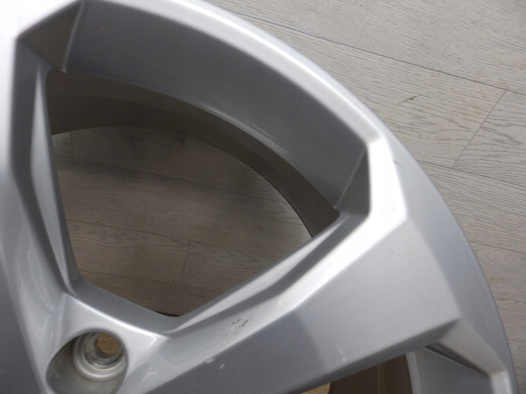 1x Alufelge 18 Zoll 8.0" 5x112 39ET Glanz Silber 80A601025C Audi Q5 Rim Wheel FEL3537020123bn