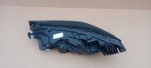 Laden Sie das Bild in den Galerie-Viewer, Frontscheinwerfer Tesla 1760889-00-E 1802471-31-D Rechts Scheinwerfer Headlight