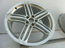 Laden Sie das Bild in den Galerie-Viewer, 1x Alufelge 20 Zoll 8.5&quot; 5x112 45ET Glanz Silber 4G0601025 Audi A6 Rim Wheel