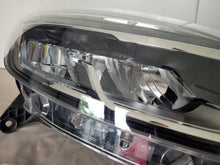 Laden Sie das Bild in den Galerie-Viewer, Frontscheinwerfer Renault Captur I 260107244R Rechts Scheinwerfer Headlight SCH2894345581ct