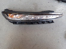 Laden Sie das Bild in den Galerie-Viewer, Frontscheinwerfer Hyundai Kona 92208-J9000 LED Rechts Scheinwerfer Headlight