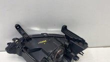 Load image into Gallery viewer, Frontscheinwerfer Hyundai Tucson 92202D7600 Rechts Scheinwerfer Headlight SCH1972173686um