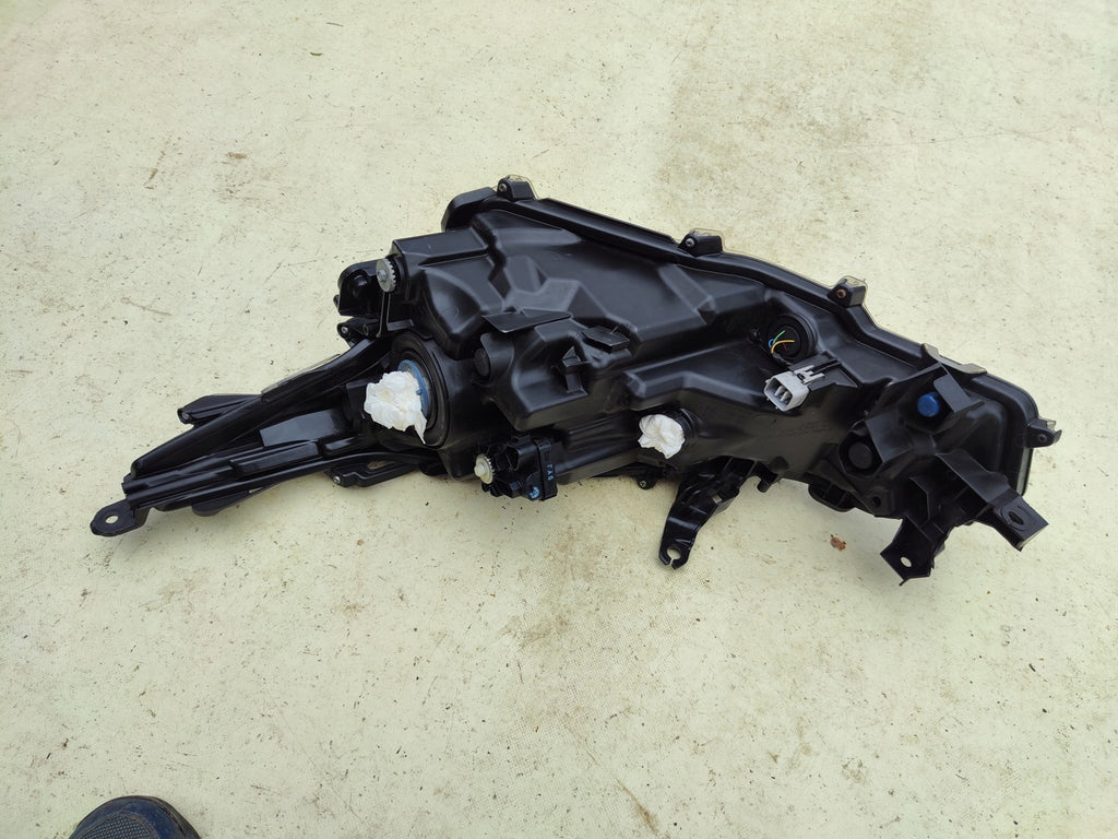 Frontscheinwerfer Toyota Corolla 81110-02T31-00 Rechts Scheinwerfer Headlight SCH6084527012qq