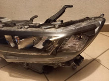 Laden Sie das Bild in den Galerie-Viewer, Frontscheinwerfer Toyota Land Cruiser Links Scheinwerfer Headlight SCH6767084219xs