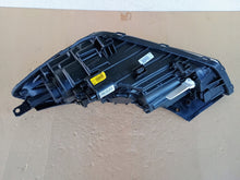 Laden Sie das Bild in den Galerie-Viewer, Frontscheinwerfer Hyundai Tucson 92102D7201 92102-D7201 LED Rechts Headlight SCH9334469108ju