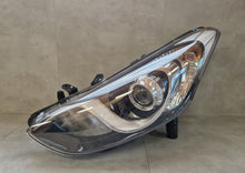Laden Sie das Bild in den Galerie-Viewer, Frontscheinwerfer Hyundai I30 92101-A6020 Links Scheinwerfer Headlight SCH9087290390xm