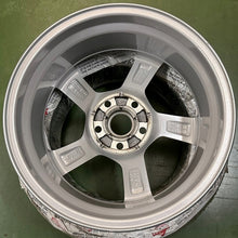 Load image into Gallery viewer, 1x Alufelge 16 Zoll 6.5" 5x108 45ET Glanz Silber L1TC-BA8510 Ford Rim Wheel FEL8303275171um
