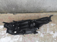 Laden Sie das Bild in den Galerie-Viewer, Frontscheinwerfer Toyota IV Yaris Rechts Scheinwerfer Headlight SCH2576063559ed