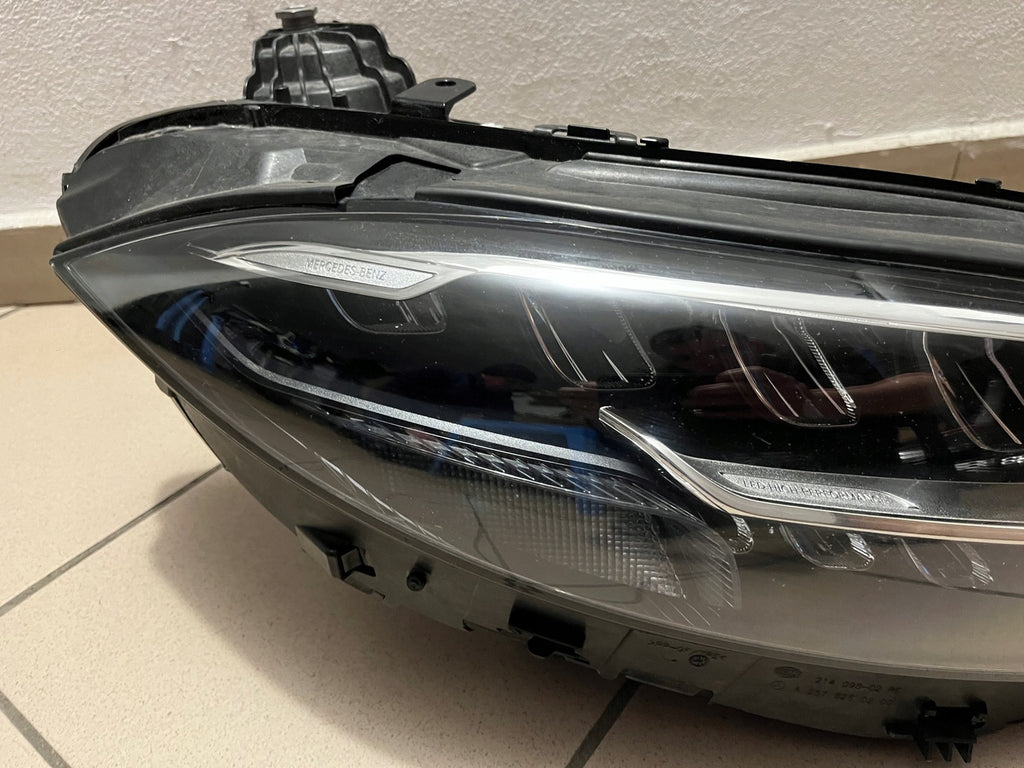 Frontscheinwerfer Mercedes-Benz Cls A2579066602 LED Rechts Headlight SCH7472992659bx