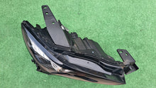 Laden Sie das Bild in den Galerie-Viewer, Frontscheinwerfer Mazda Cx30 Cx-30 DFR7-51030 Full LED Rechts Headlight SCH4199055677lq