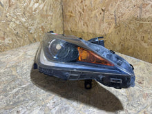 Laden Sie das Bild in den Galerie-Viewer, Frontscheinwerfer Toyota Aygo 811300H131 Rechts Scheinwerfer Headlight SCH2811115344op