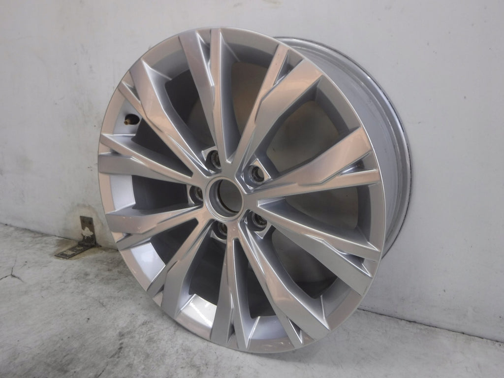 1x Alufelge 17 Zoll 7.0" 5x112 40ET Glanz Silber 5NA601025 VW Passat Tiguan FEL8655659580fb