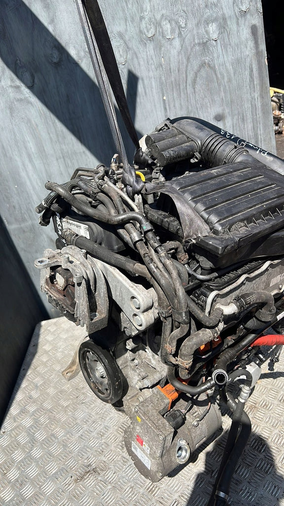 Motor VW Passat Variant CUK 1.4 GTE 156PS 115kW 2017 Hybrid Engine Komplett