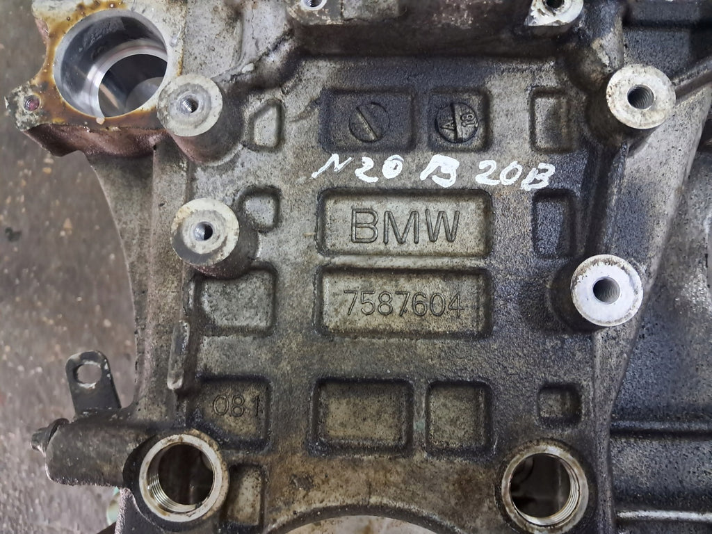 Motorblock BMW F22 N20B20B 2.0 157TKm 2014 Benzin Unkomplett