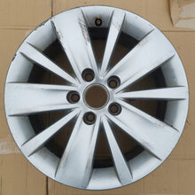 Load image into Gallery viewer, 1x Alufelge 16 Zoll 6.5" 5x112 33ET Glanz Silber 7N0601025K VW Sharan Rim Wheel FEL8876223377mj