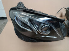 Load image into Gallery viewer, Frontscheinwerfer Mercedes-Benz W213 Ein Stück (Rechts oder Links) Headlight