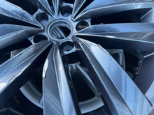 Load image into Gallery viewer, 1x Alufelge 18 Zoll 8.0" 5x112 Glanz 3G8601025R VW I Rim Wheel FEL3858058005jf