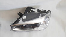 Load image into Gallery viewer, Frontscheinwerfer BMW F26 X3 F25 7401131-03 Xenon Ein Stück (Rechts oder Links) SCH5200903409ma