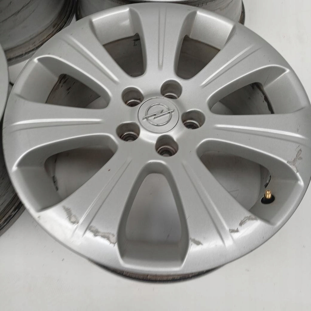 4x Alufelge 17 Zoll 7.0" 5x110 39ET Glanz Silber Opel Zafira Meriva Rim Wheel FEL4511736960rs