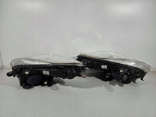 Laden Sie das Bild in den Galerie-Viewer, Frontscheinwerfer Opel Combo 103419012975 Ein Satz Scheinwerfer Headlight SCH6784391246hw