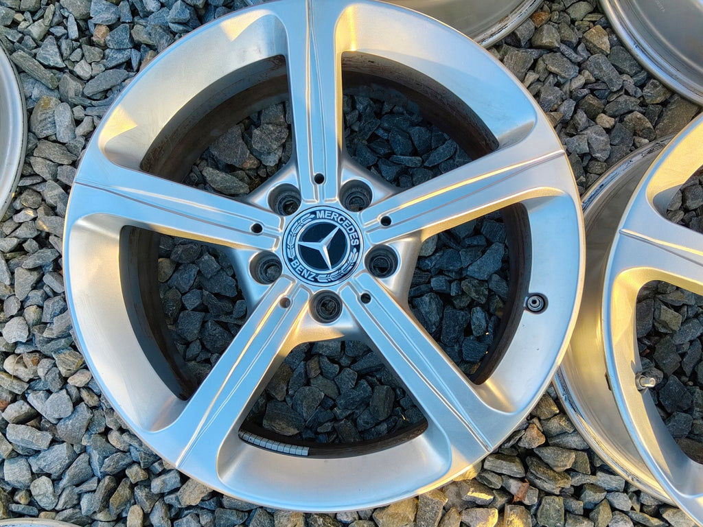 4x Alufelge 17 Zoll 6.5" 5x112 44ET Glanz Silber A1774011200 Mercedes-Benz Cla FEL9499772097yw