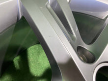 Load image into Gallery viewer, 1x Alufelge 17 Zoll 7.5" 5x112 51ET 5H0601025AF VW Golf Viii Rim Wheel FEL4949720842lv