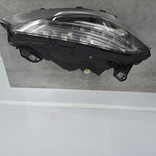 Laden Sie das Bild in den Galerie-Viewer, Frontscheinwerfer Audi W176 1EX01081836 Rechts Scheinwerfer Headlight SCH2518545077ru