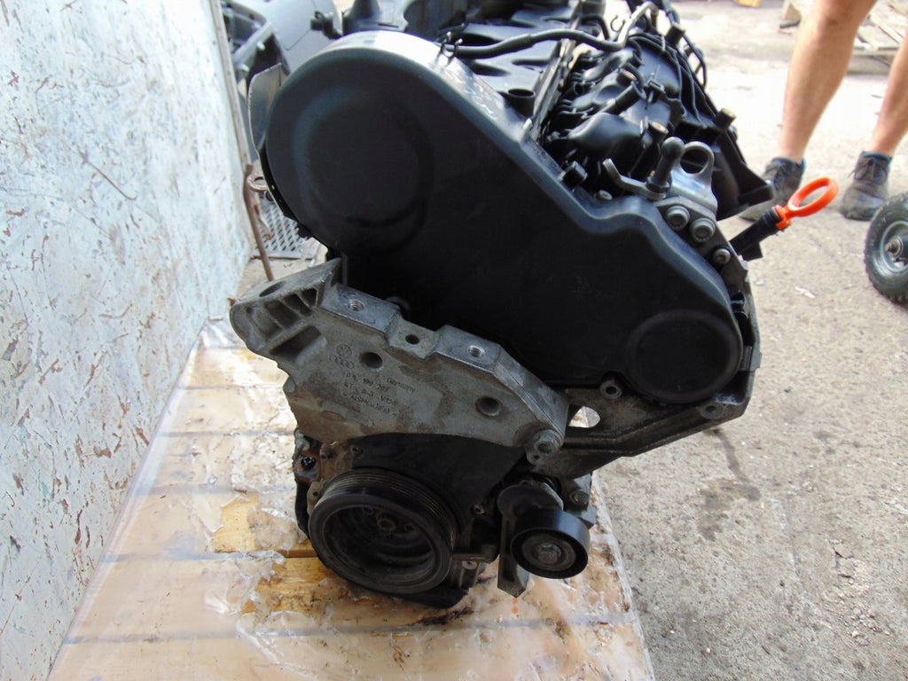 Motor VW Golf VI I CFF 2.0 TDI Diesel Engine Unkomplett