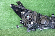 Laden Sie das Bild in den Galerie-Viewer, Frontscheinwerfer Mazda 3 BHR151040 Links Scheinwerfer Headlight SCH2973101277xe