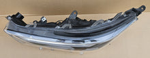 Laden Sie das Bild in den Galerie-Viewer, Frontscheinwerfer Toyota V I JQJ491 Links Scheinwerfer Headlight SCH3845801262uk