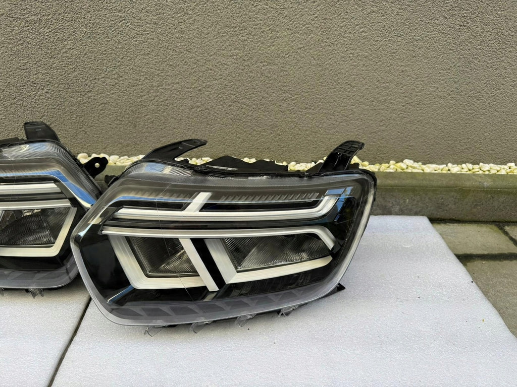 Frontscheinwerfer Dacia Duster 260106194R 260602465R Rechts oder Links