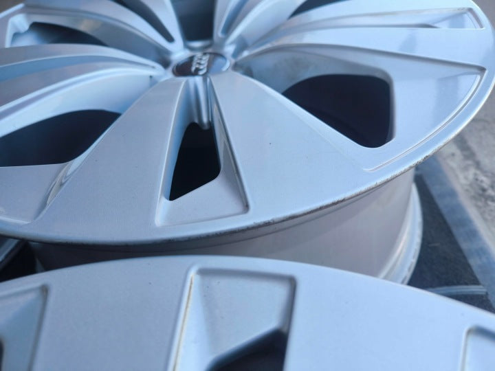 4x Alufelge 19 Zoll 8.5" 5x112 20ET 4M8601025 Audi Q5 Q3 Passat Phaeton FEL7324142562ll