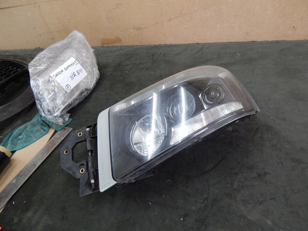 Frontscheinwerfer Renault 21554749 Links Scheinwerfer Headlight SCH6427796156wx