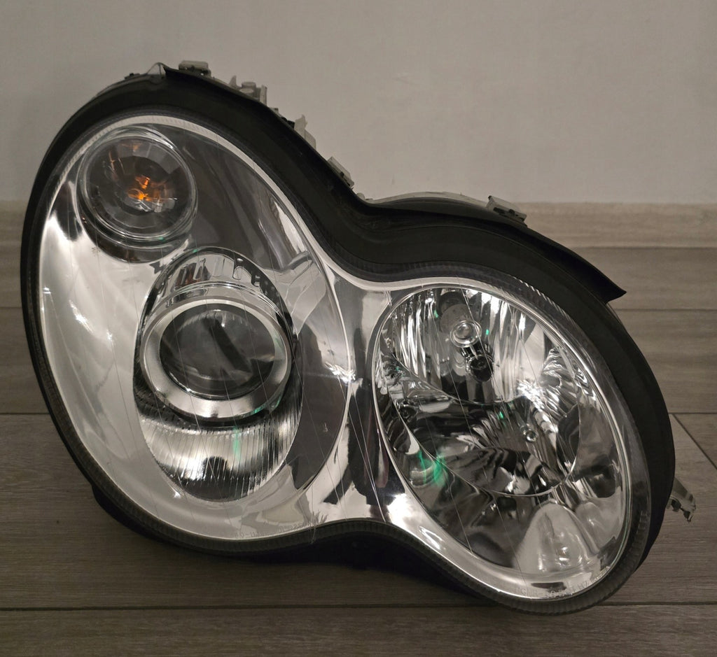 Frontscheinwerfer Mercedes-Benz W203 A2038203861 Xenon Rechts Headlight SCH9124122306md
