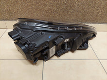 Laden Sie das Bild in den Galerie-Viewer, Frontscheinwerfer Porsche Macan 95B941005F LED Links Scheinwerfer Headlight SCH1646560991cw