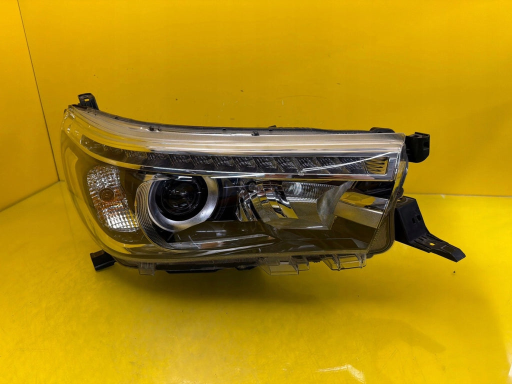 Frontscheinwerfer Toyota Hilux VIII LED Rechts Scheinwerfer Headlight SCH9124648329vu