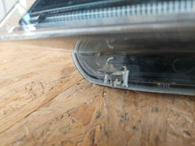 Laden Sie das Bild in den Galerie-Viewer, Frontscheinwerfer Skoda Superb I 3V1941017B Xenon Ein Stück (Rechts oder Links)