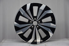 Laden Sie das Bild in den Galerie-Viewer, 1x Alufelge 17 Zoll 6.5" 5x100 2GM601025E VW Rim Wheel FEL8769847845ro