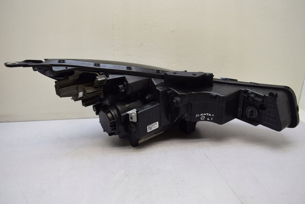 Frontscheinwerfer Hyundai Elantra VII 92101-AA LED Links Scheinwerfer Headlight