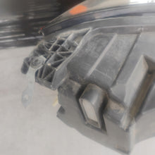 Laden Sie das Bild in den Galerie-Viewer, Frontscheinwerfer Ford Puma 90202257 Links Scheinwerfer Headlight SCH4738313441vi