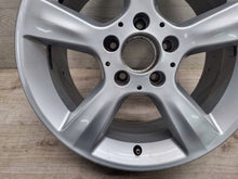 Laden Sie das Bild in den Galerie-Viewer, 1x Alufelge 16 Zoll 8.0" 5x112 32ET Glanz Silber A2034013102 Mercedes-Benz Cl203 FEL4314286176ri