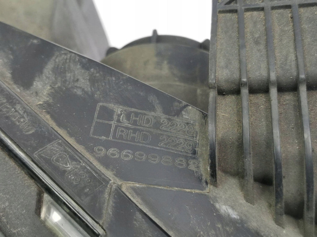 Frontscheinwerfer Opel Antara 96699882 Rechts Scheinwerfer Headlight