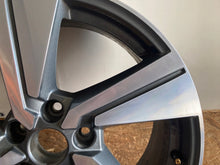 Laden Sie das Bild in den Galerie-Viewer, 1x Alufelge 18 Zoll 7.0" 5x112 45ET 81A601025G Audi Rim Wheel FEL8082417193fl