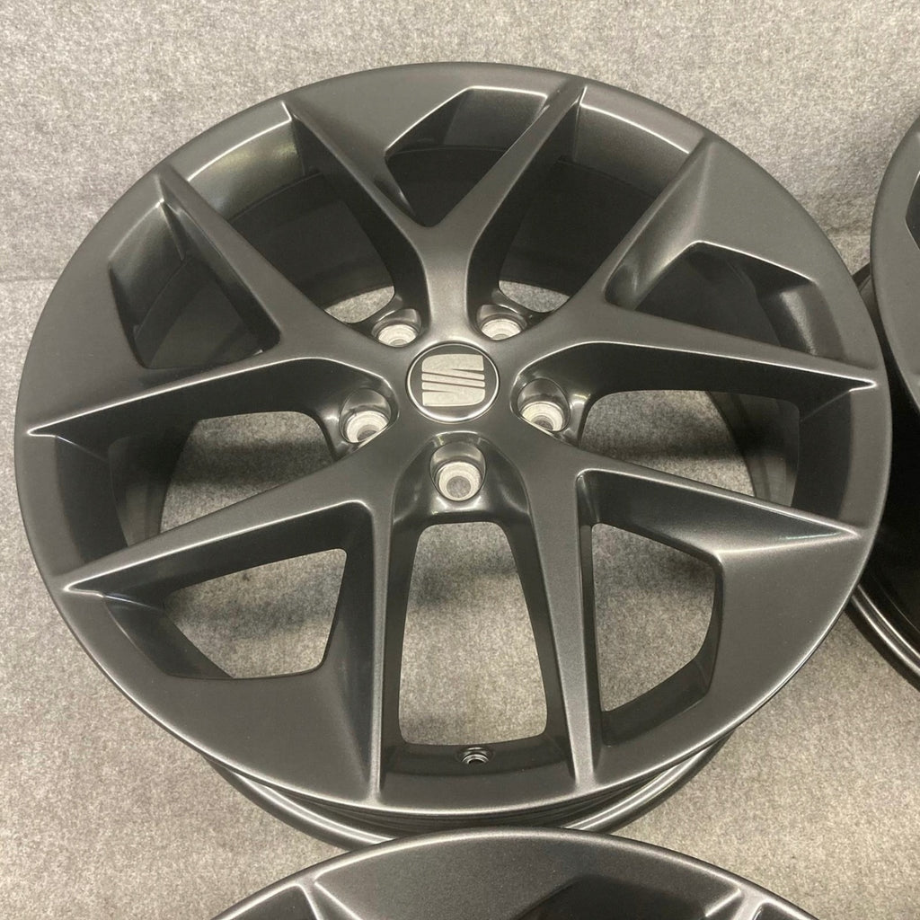 4x Alufelge 18 Zoll 7.5" 5x112 51ET Matt Schwarz 5F0601025F Seat Leon Rim Wheel FEL3040088596rq