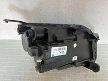 Laden Sie das Bild in den Galerie-Viewer, Frontscheinwerfer Fiat 500e 276-276S Links Scheinwerfer Headlight SCH8156491203mc